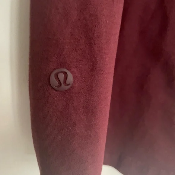 Lululemon Burgundy Polo Shirt 🐙 Size Large - Picture 3 of 3